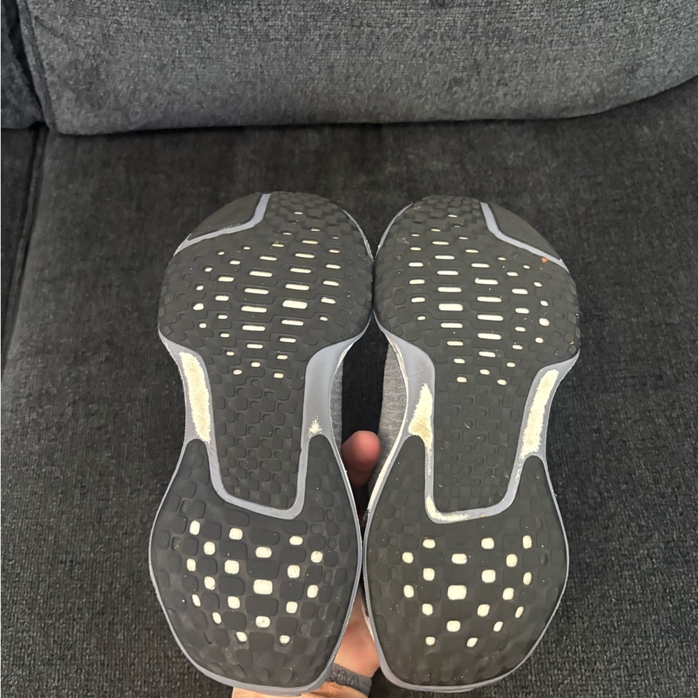 Nike Women's ZoomX Invincible 3 Gray Gold Black Size 7.5 - Picture 6 of 7